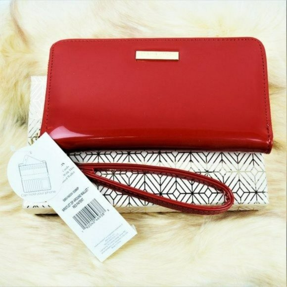Adrienne Vittadini Handbags - NWT AdrienneVittadini RFID Wristlet/Wallet/Phone C